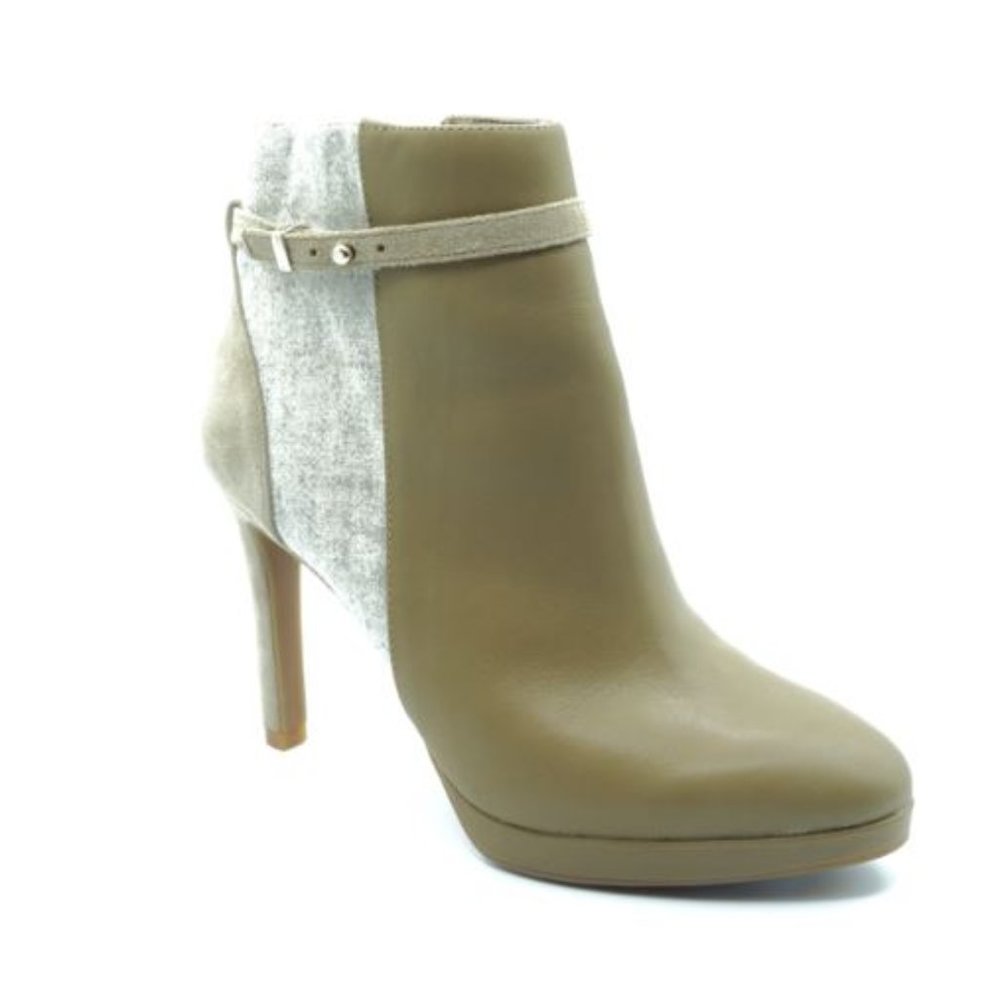 NEW Antonio Melani Suede Leather Ankle Booties- Tan (Size 7)